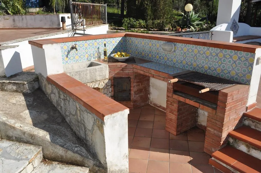 Casale Degli Ulivi Villa Castelluzzo Italia