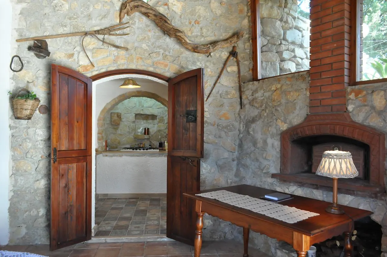 Casa vacanze Casale Degli Ulivi Villa Castelluzzo